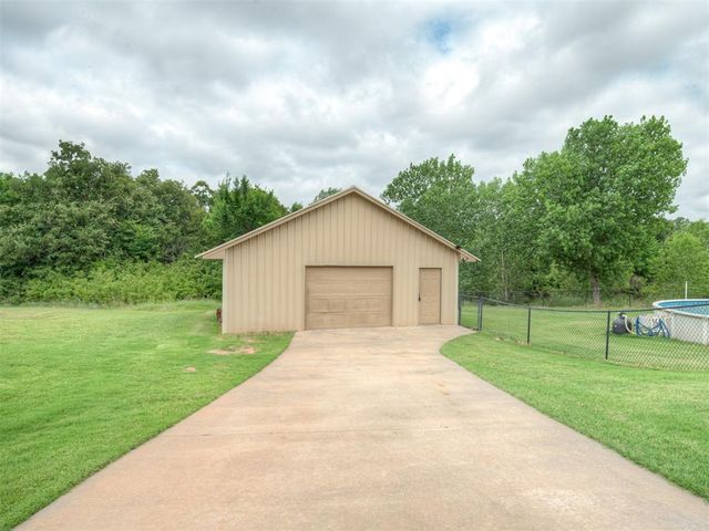 1900 Rock Oak Place, Blanchard, OK 73010