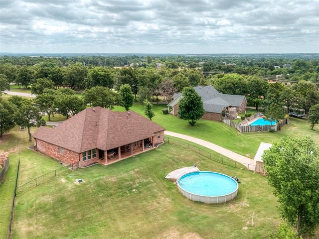 1900 Rock Oak Place, Blanchard, OK 73010