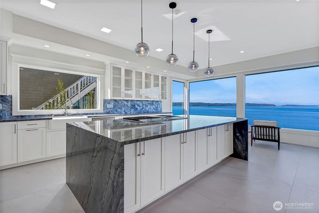 16331 Maplewild Avenue SW, Burien, WA 98166