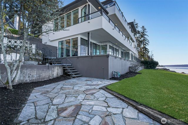 16331 Maplewild Avenue SW, Burien, WA 98166