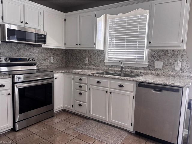 1233 Kentland Drive, King, NC 27021