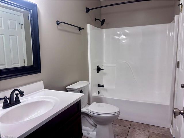 1233 Kentland Drive, King, NC 27021