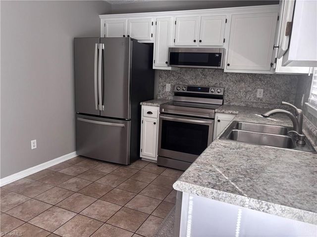 1233 Kentland Drive, King, NC 27021