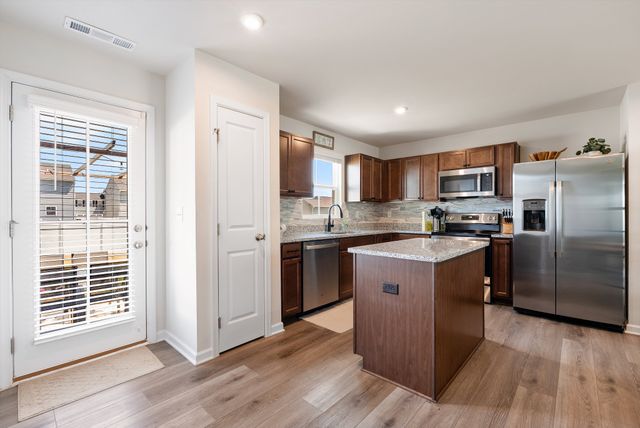2325 Burnwick Grv, Spring Hill, TN 37174