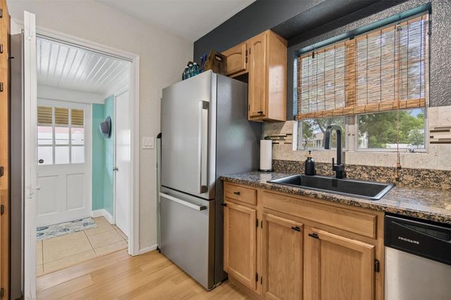 4730 15TH AVENUE N, St Petersburg, FL 33713