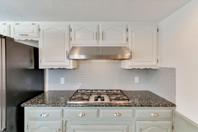 204 Willowcrest Drive, Garland, TX 75040