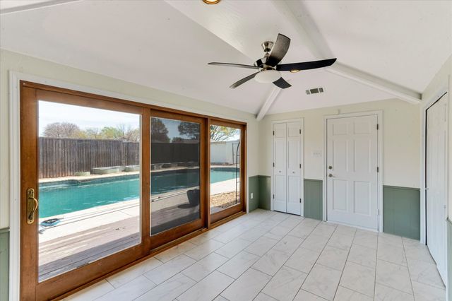 204 Willowcrest Drive, Garland, TX 75040