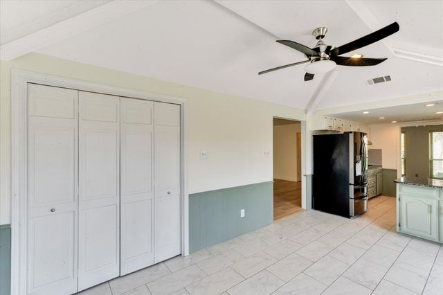 204 Willowcrest Drive, Garland, TX 75040