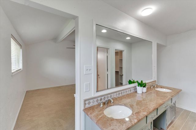 204 Willowcrest Drive, Garland, TX 75040