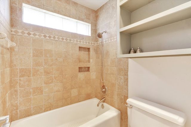 204 Willowcrest Drive, Garland, TX 75040