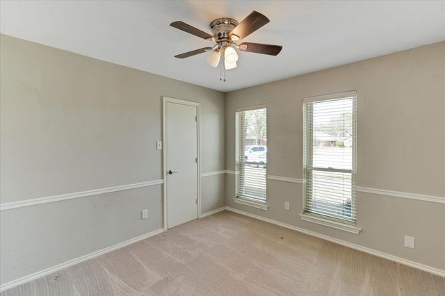 204 Willowcrest Drive, Garland, TX 75040