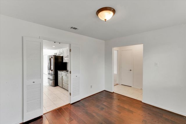 204 Willowcrest Drive, Garland, TX 75040