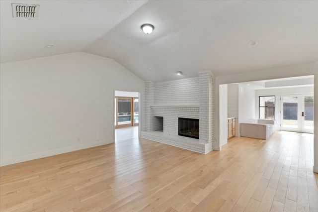 204 Willowcrest Drive, Garland, TX 75040