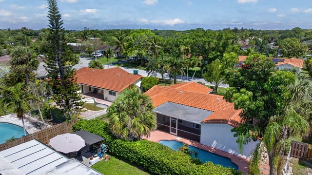 7504 NW 40th Place, Coral Springs, FL 33065