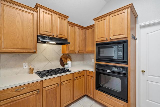 1636 Maize Bend DR, Austin, TX 78727