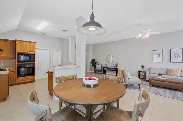 1636 Maize Bend DR, Austin, TX 78727