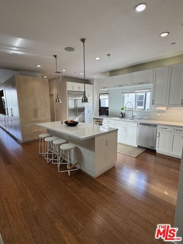 248 S La Peer Drive, Beverly Hills, CA 90211