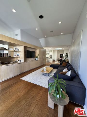 248 S La Peer Drive, Beverly Hills, CA 90211