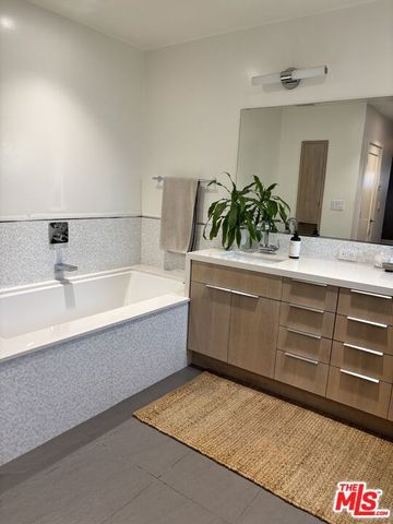 248 S La Peer Drive, Beverly Hills, CA 90211