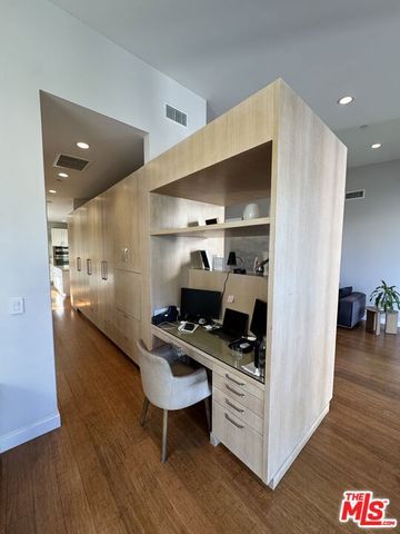 248 S La Peer Drive, Beverly Hills, CA 90211