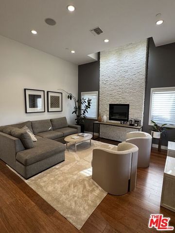 248 S La Peer Drive, Beverly Hills, CA 90211