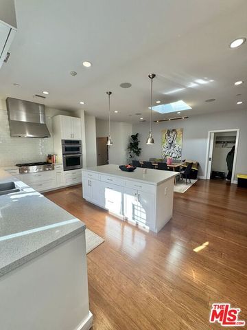 248 S La Peer Drive, Beverly Hills, CA 90211