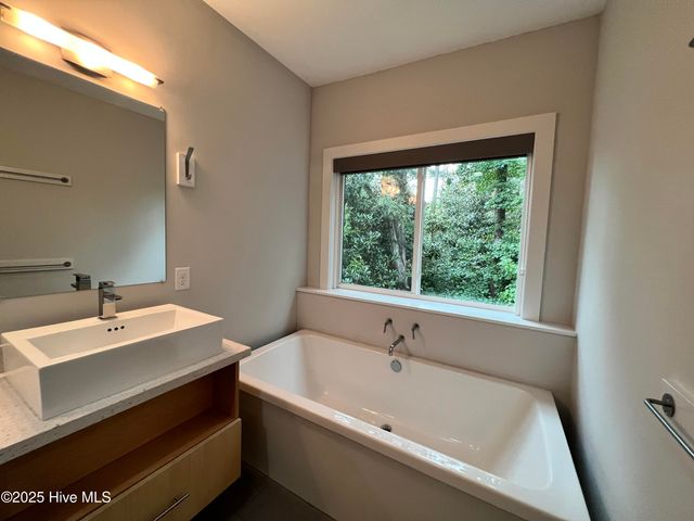 103 S 29th Street, Wilmington, NC 28403