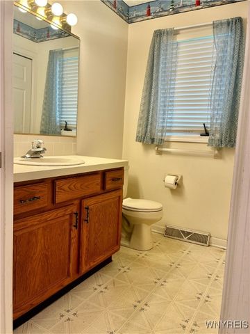 2850 Amsdell Road 32, Hamburg, NY 14075