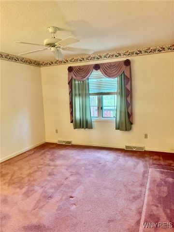 2850 Amsdell Road 32, Hamburg, NY 14075