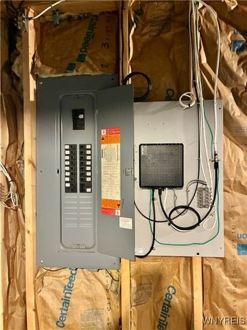 2850 Amsdell Road 32, Hamburg, NY 14075