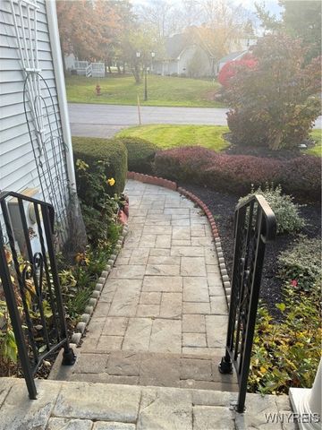 2850 Amsdell Road 32, Hamburg, NY 14075