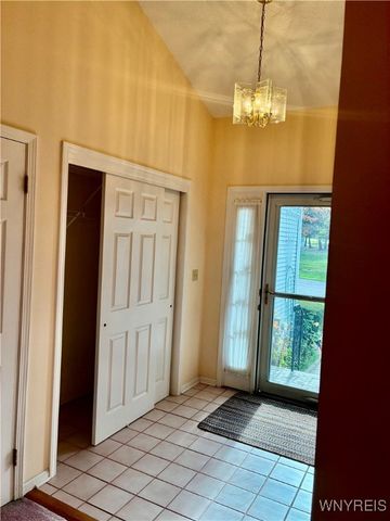 2850 Amsdell Road 32, Hamburg, NY 14075