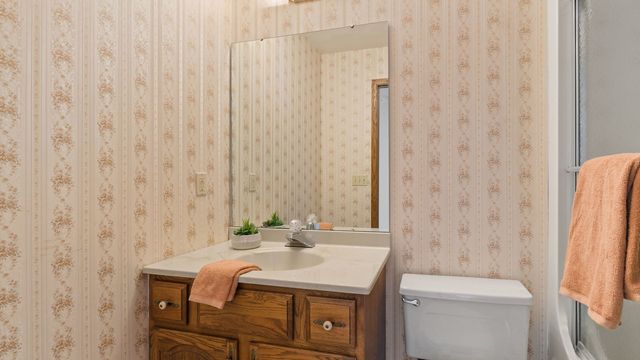 13424 S Utah Avenue, Davenport, IA 52804