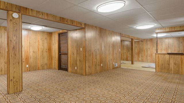 13424 S Utah Avenue, Davenport, IA 52804