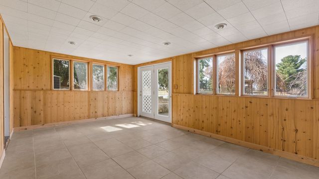 13424 S Utah Avenue, Davenport, IA 52804