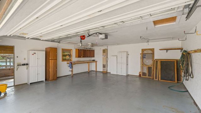 13424 S Utah Avenue, Davenport, IA 52804