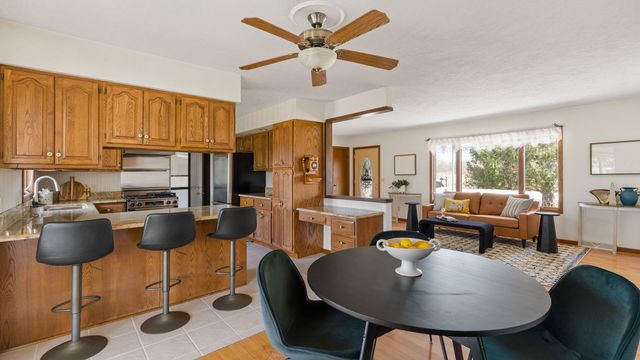 13424 S Utah Avenue, Davenport, IA 52804