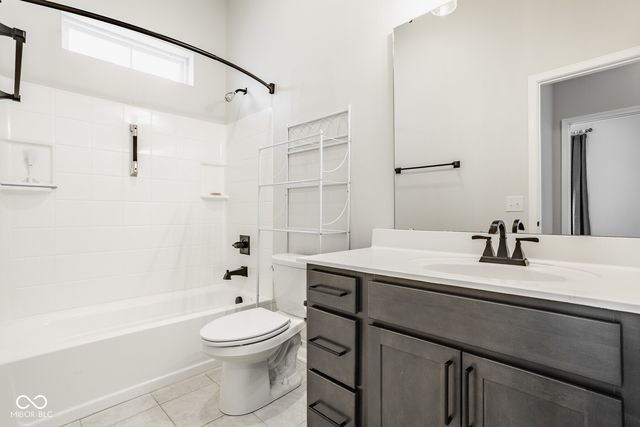 15516 Heatherbank Drive, Westfield, IN 46074