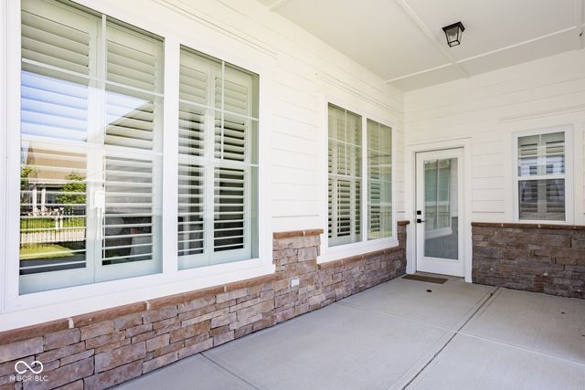 15516 Heatherbank Drive, Westfield, IN 46074