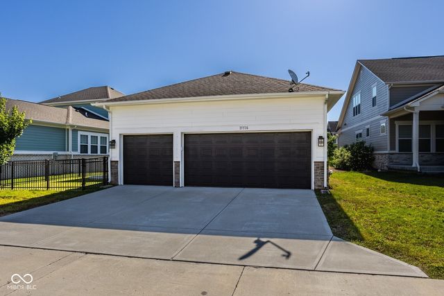 15516 Heatherbank Drive, Westfield, IN 46074