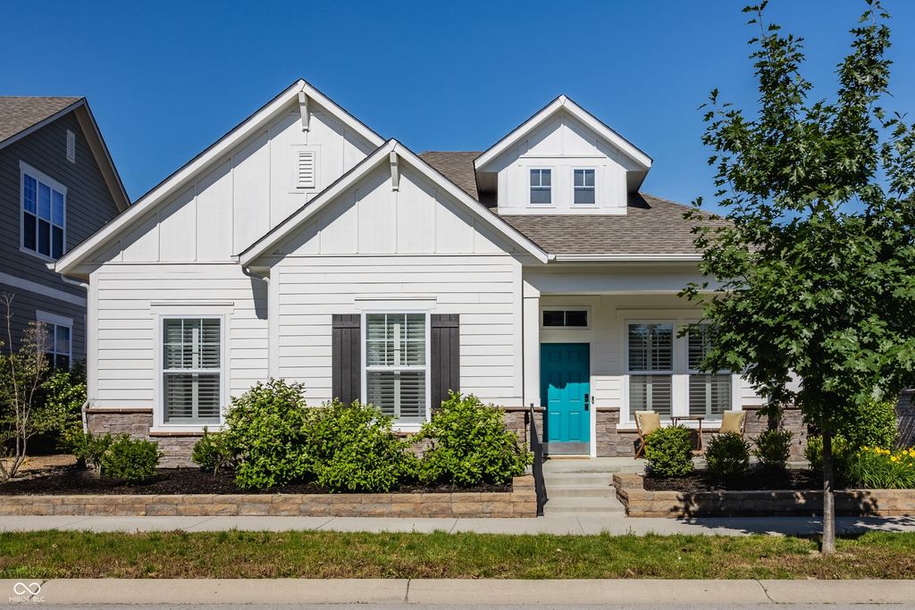 15516 Heatherbank Drive, Westfield, IN 46074