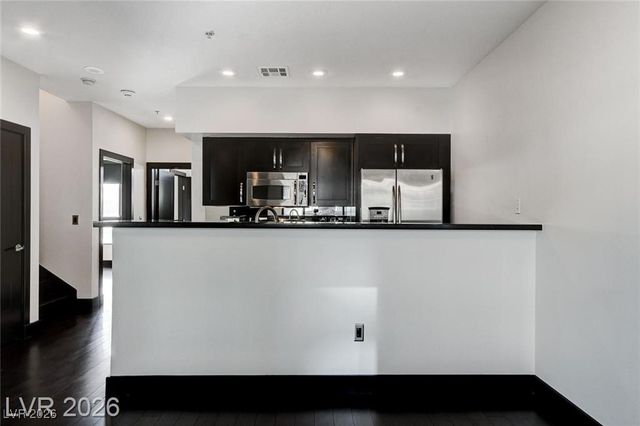 4565 Dean Martin Drive 102, Las Vegas, NV 89103