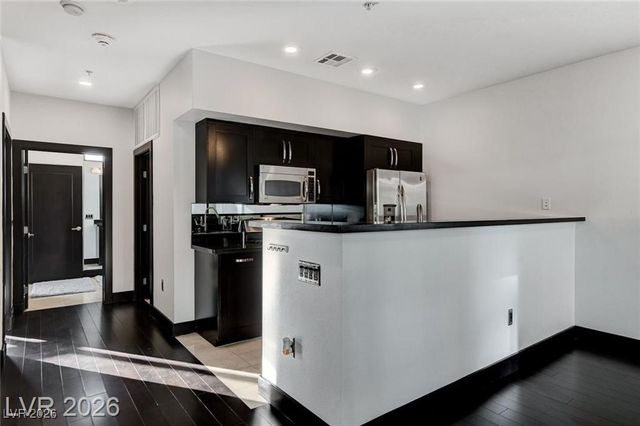 4565 Dean Martin Drive 102, Las Vegas, NV 89103