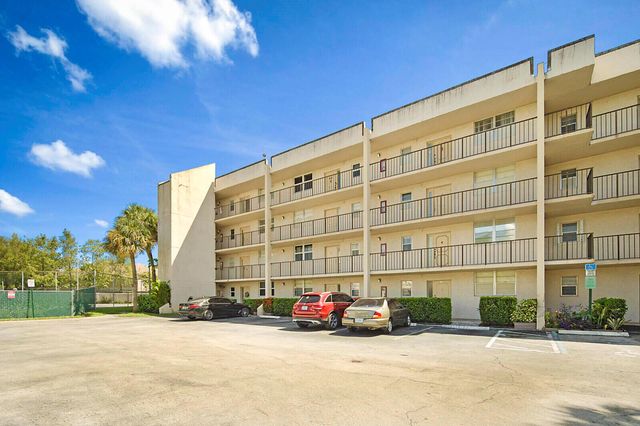 2541 Aragon Boulevard 202, Sunrise, FL 33322