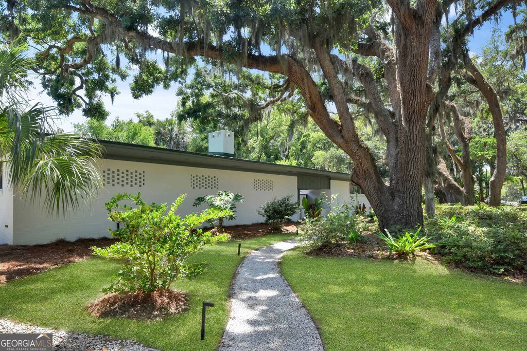 101 Druid Oaks Lane, St. Simons, GA 31522
