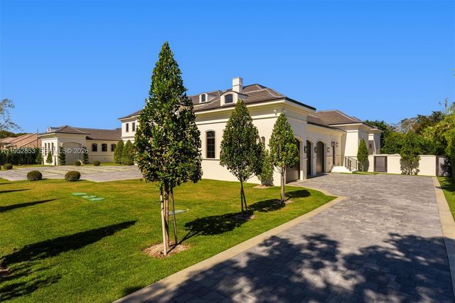 5901 SW 107th St, Pinecrest, FL 33156