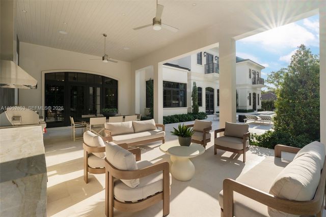 5901 SW 107th St, Pinecrest, FL 33156
