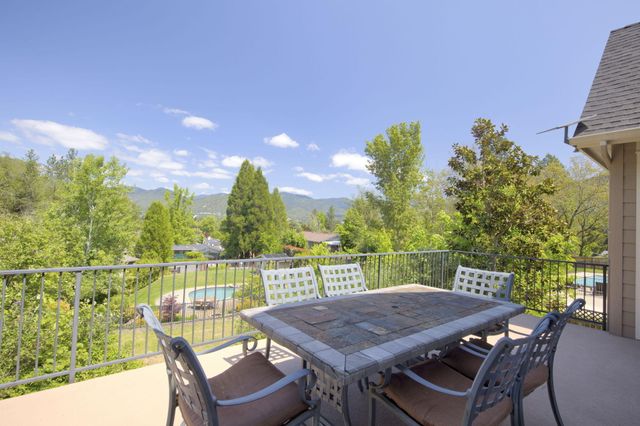 2202 SE Linden Lane, Grants Pass, OR 97527