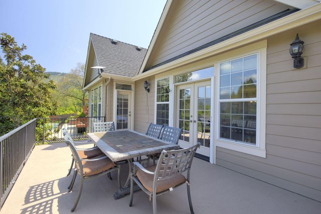 2202 SE Linden Lane, Grants Pass, OR 97527