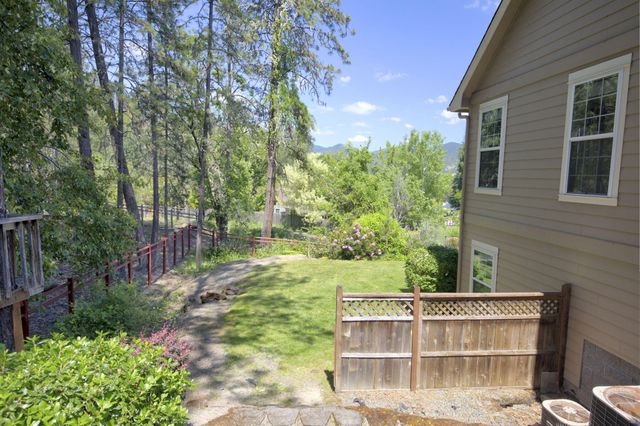 2202 SE Linden Lane, Grants Pass, OR 97527